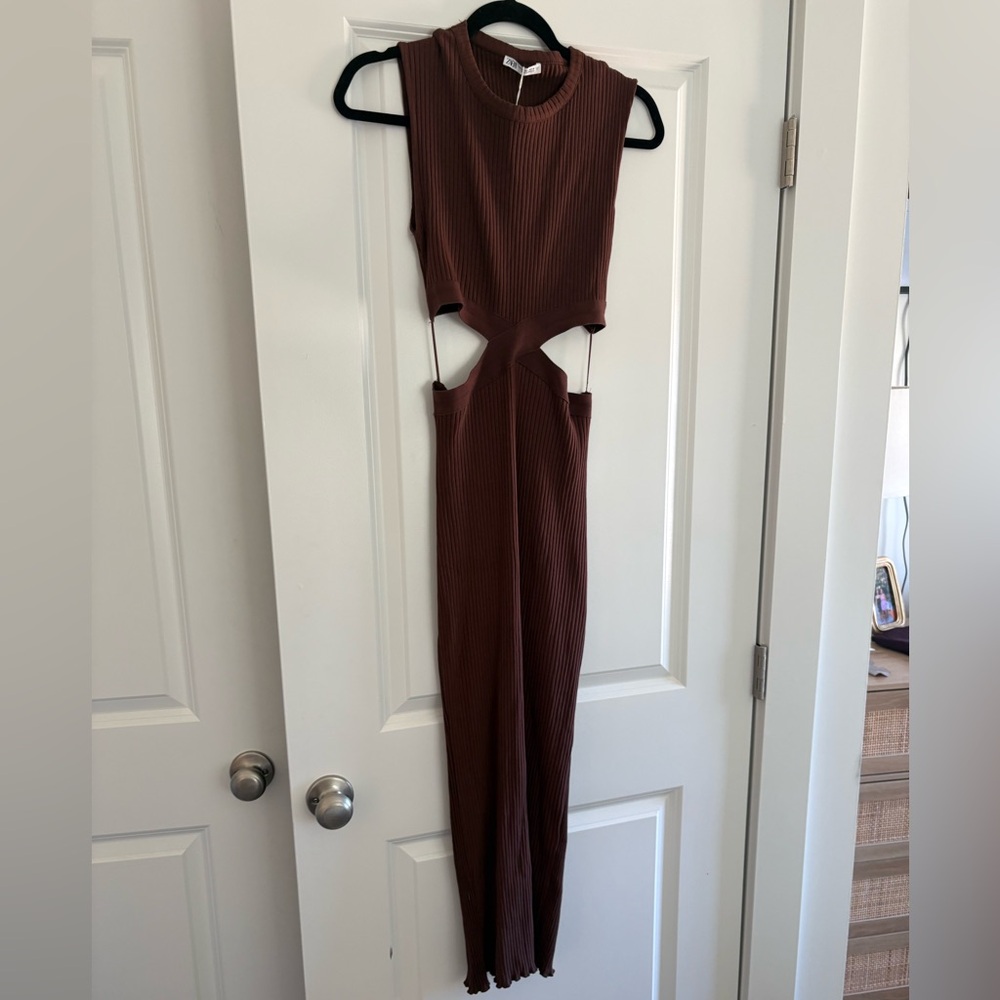 Zara Brown Cut-Out Midi Dress - Picture 2 of 4